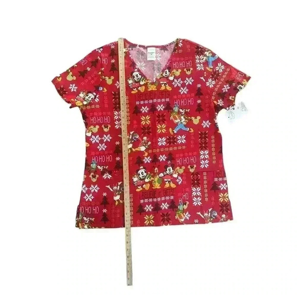 Disney Christmas Scrub Top Red Mickey Pluto Size Medium M Pockets Vneck NWT‎ - Picture 5 of 10